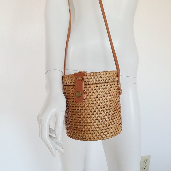 Collection 18 handcrafted Rattan Wicker Handbag - Picture 5 of 10